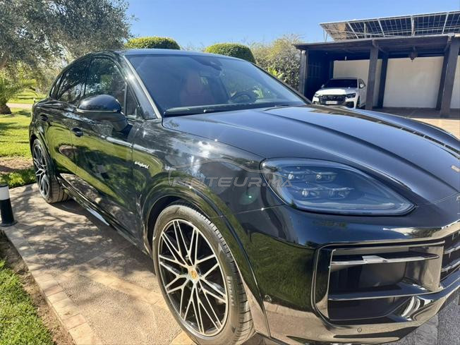 Porsche Cayenne Hybride Automatique 2026 à Amizmiz