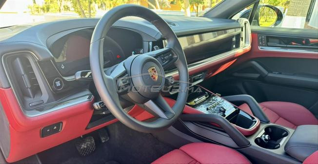 Porsche Cayenne Hybride Automatique 2026 à Amizmiz