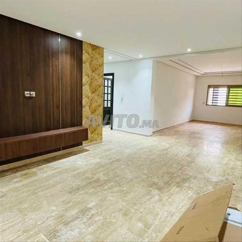 142572-بيع شقة بالدار البيضاء لكريمات بمساحة 144 متر مربع