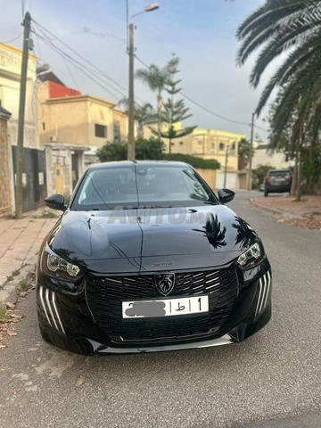 Peugeot 208 allure - 2