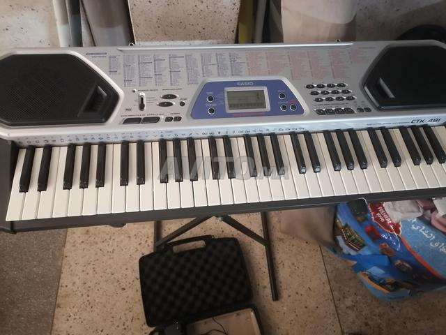 بيانو أورغ Casio CTK-491 بحالة جيدة مع حامل