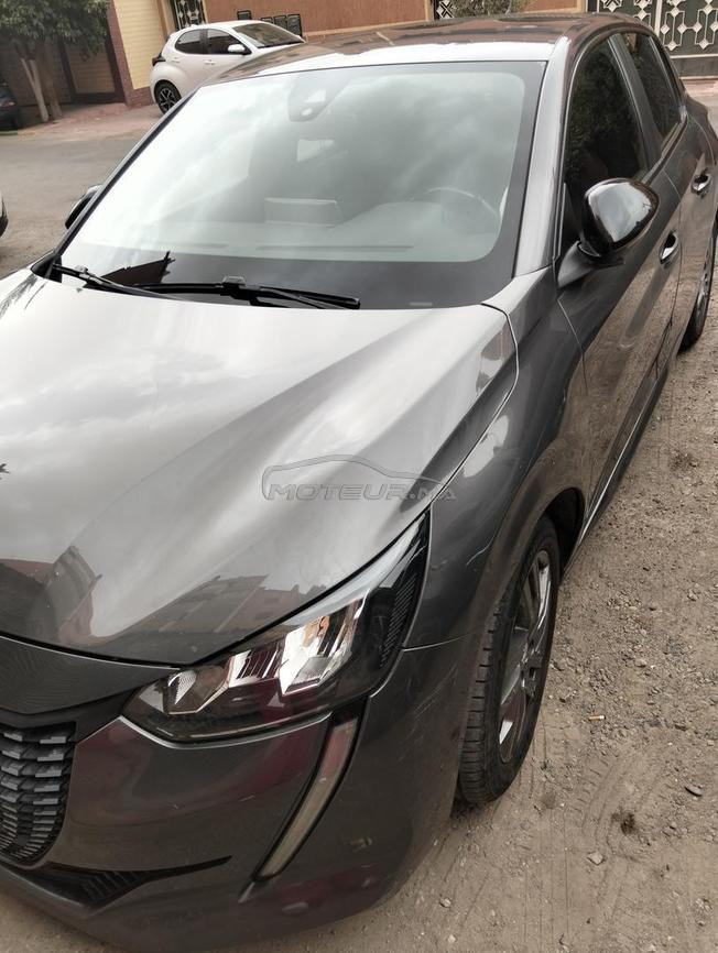 voiture 208