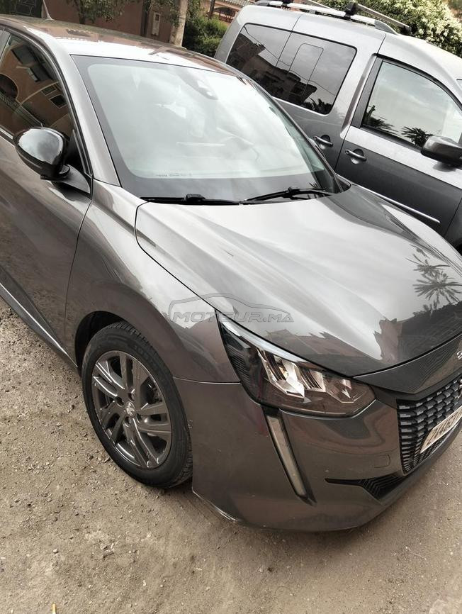 voiture 208