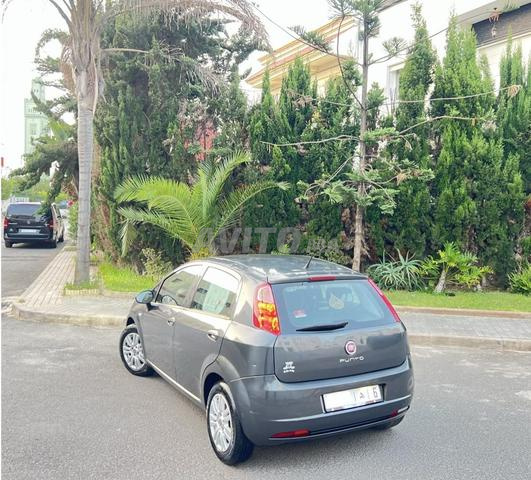 Fiat Punto Diesel Manuelle 2016 à Casablanca - 2