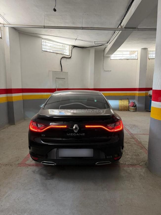 Renault Mégane Sedan - Automatique - Quasi neuve