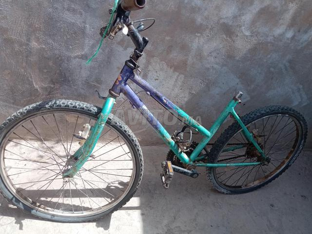 Vélo à vendre, a besoin de quelques réparations - 2