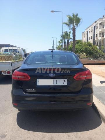 فورد فوكس، مالك أول - 2