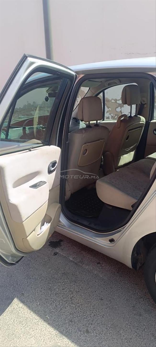 Renault Scénic 2 modèle 2007