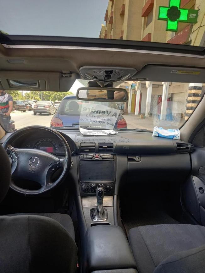 Mercedes 220 cdi très bon état tle 