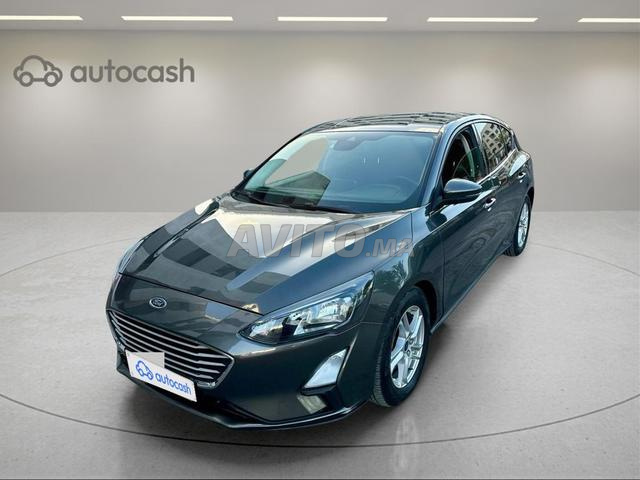 1438 - Ford Focus 2021 expertisée avec financement
