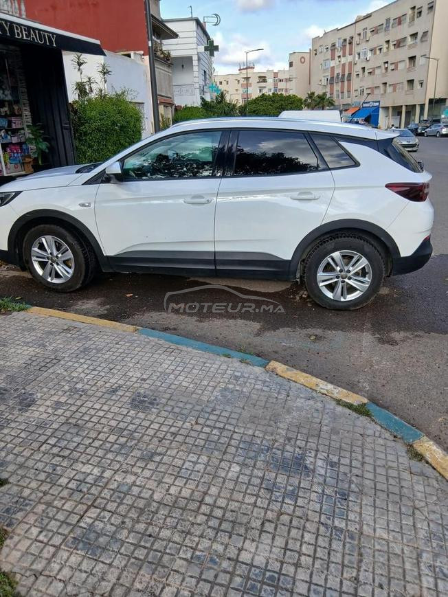 سيار اوبل حالة ممتازة موديل 2019