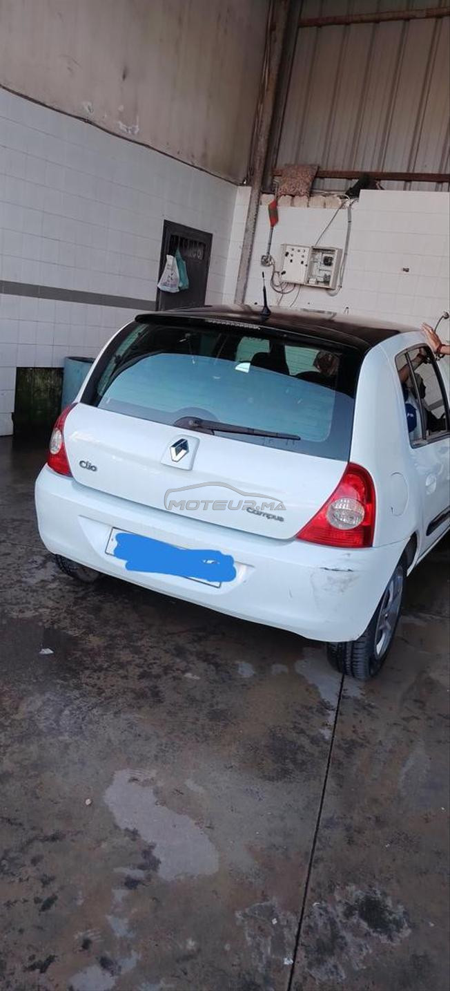 رينو كليو بنزين يدوي 2014 في طنجة