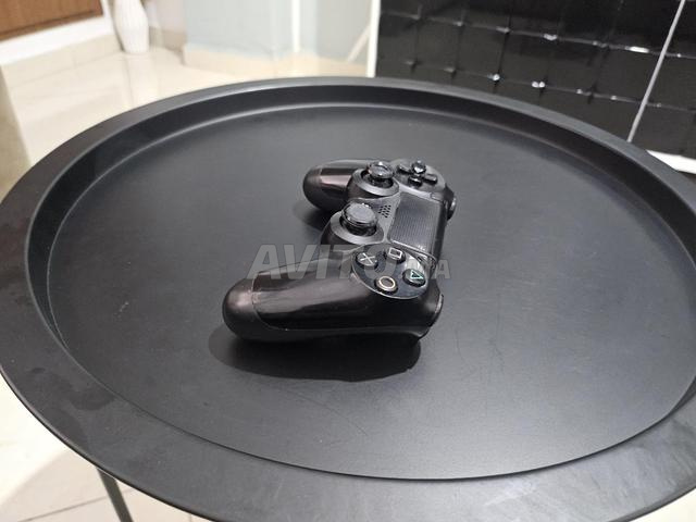 Manette propre et originale - 2