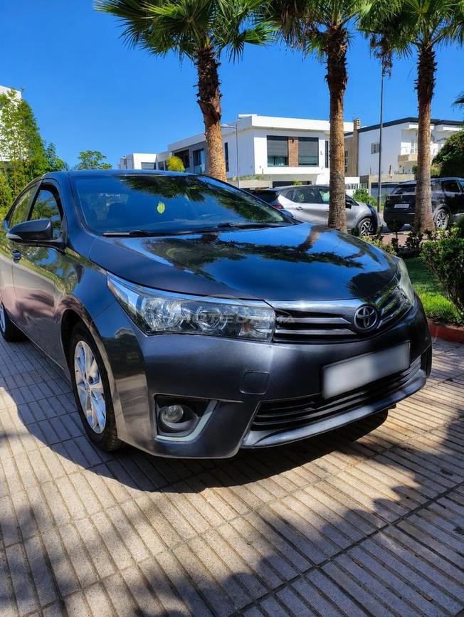 À VENDRE – SUPERBE TOYOTA COROLLA D-4D 