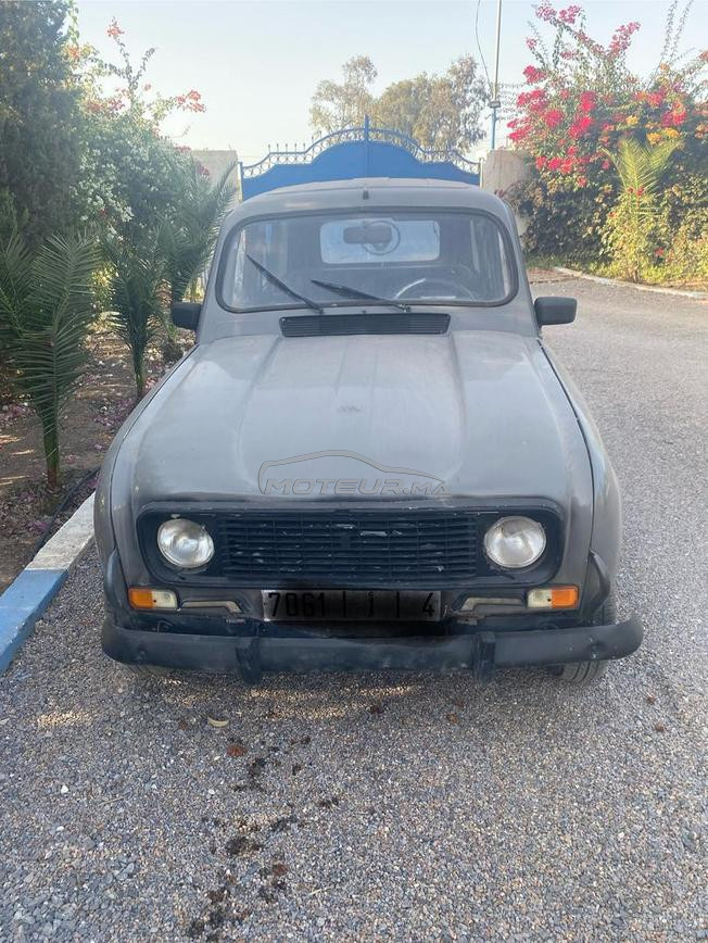 Renault R4 Essence Manuelle 1993 à Bouznika
