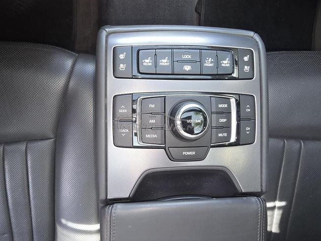 Genesis G80 5.0 V8