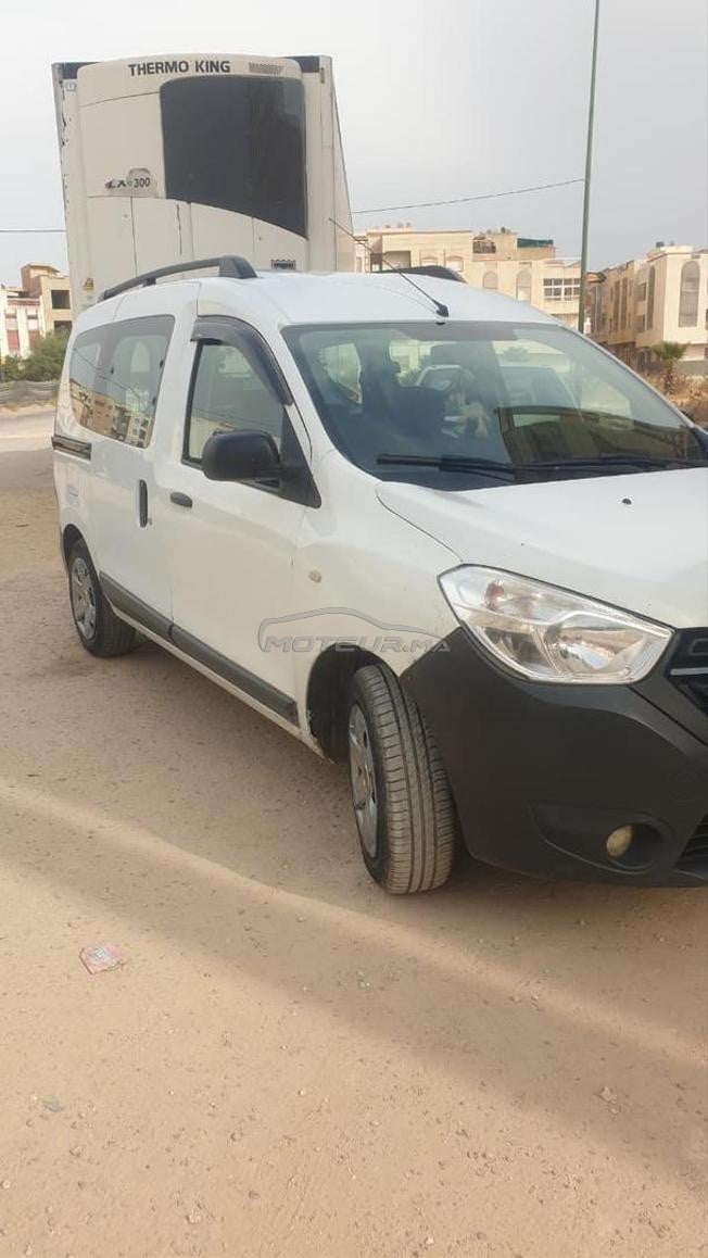 Dacia dokker tres bon etat 