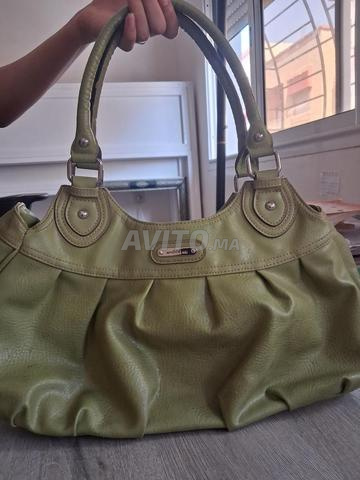 un sac signé de la marque américaine emilie m. 