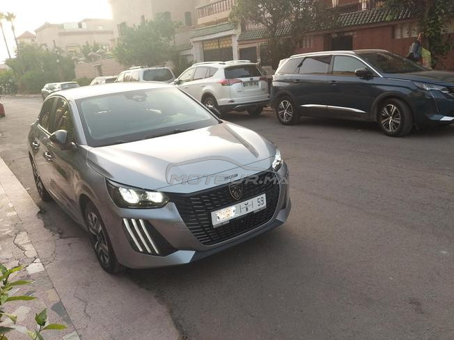 Peugeot 208 hybride 
