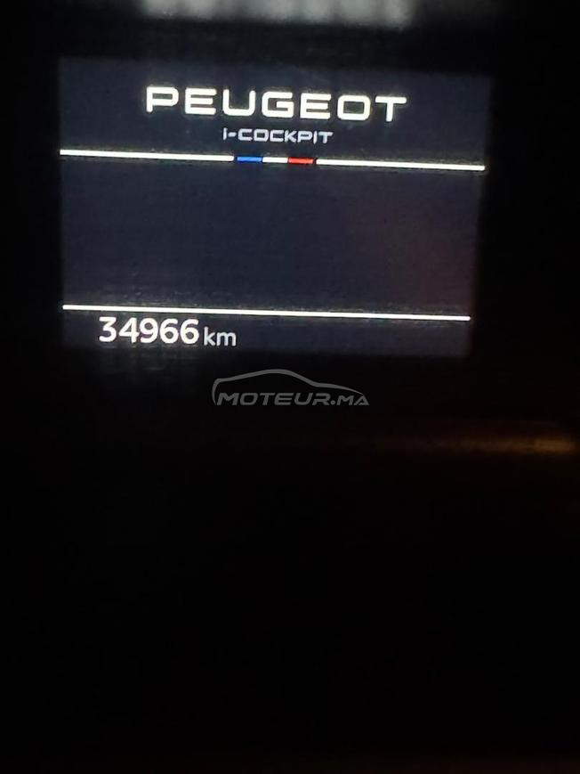 Peugeot 208 excellent état 