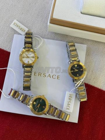 ساعة فيرساتشي نسائية VR6210 - 2