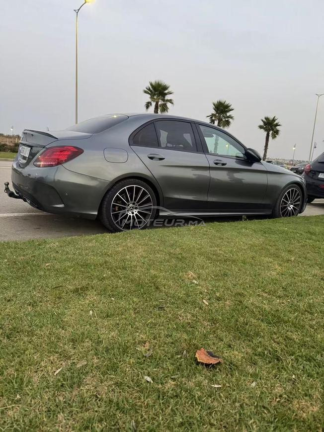 Mercedes-Benz 220 Diesel Automatique 2018 à Tanger