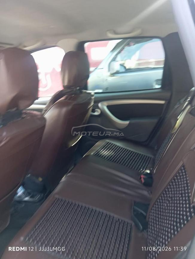Dacia Duster modèle 2013 boîte manuelle 