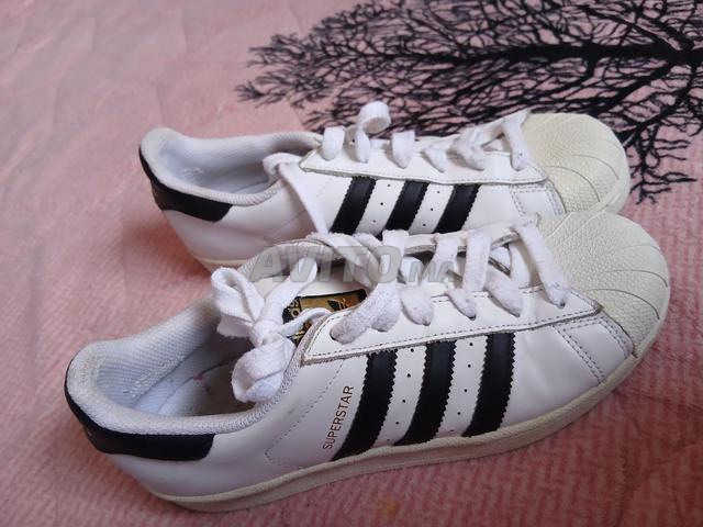 Chaussure d'occasion à vendre de l'étranger - 2