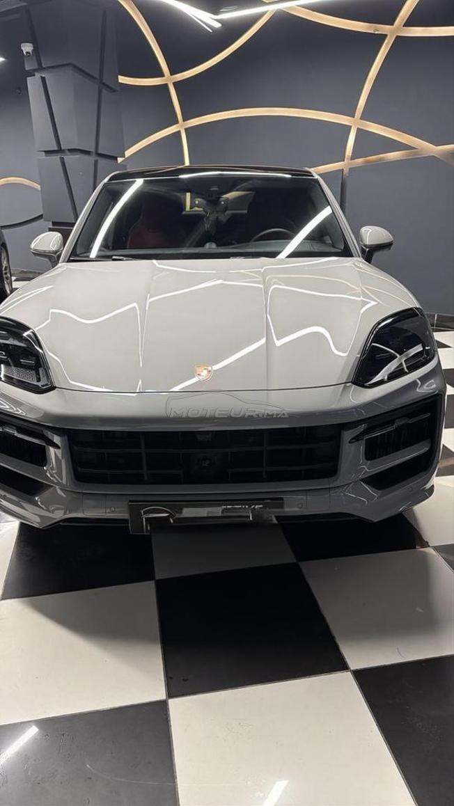 Porsche Cayenne S coupé Gris Nardo 2025
