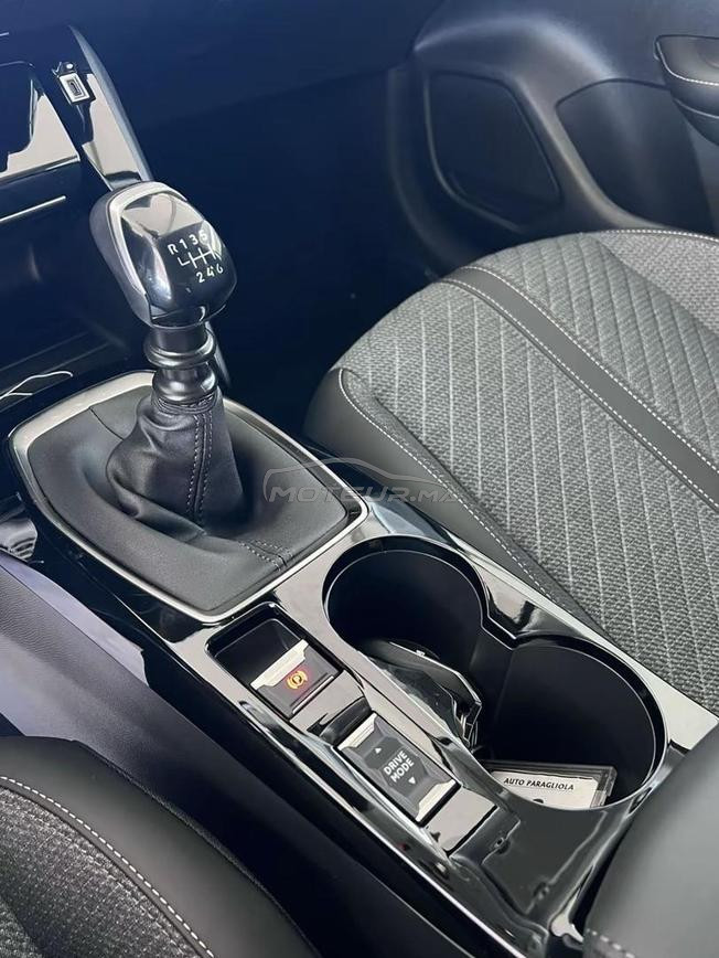 Peugeot 208 allure   للكراء