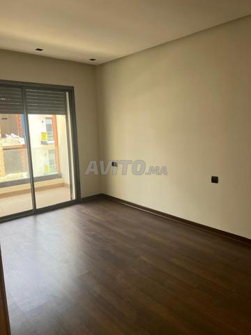 استوديو كبير للإيجار بجوار مستشفى سي.ك - 2