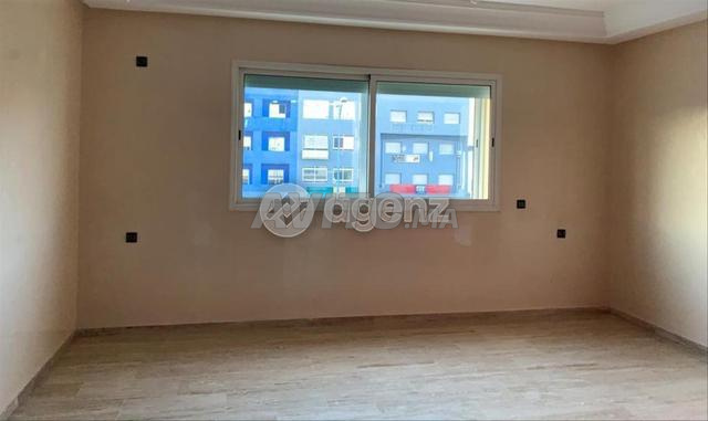 MOH-MHD-1005 - Appartement à vendre à Hay Salam - 2