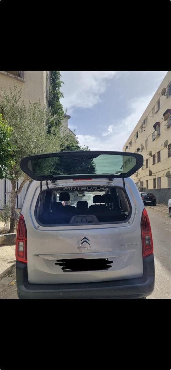 voiture Citroën berlingot 2022