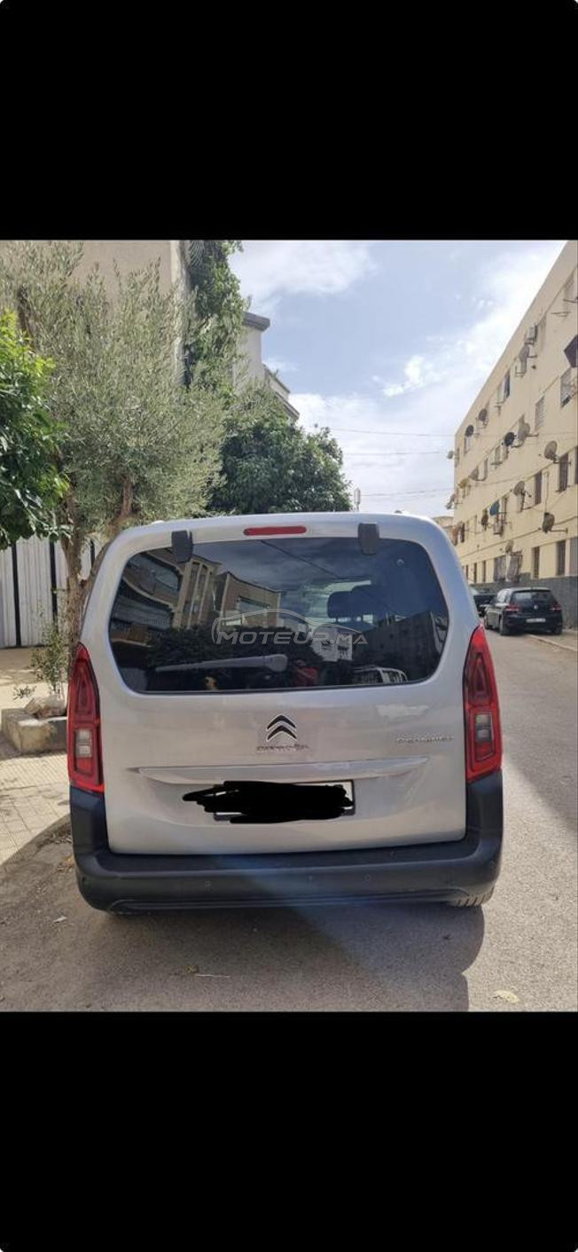 voiture Citroën berlingot 2022