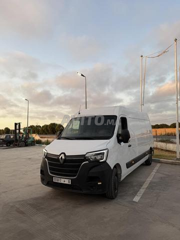 Renault master fin du 2024 3 panneaux