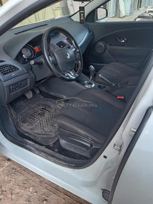 RUNULT MÉGANE 3 AUTOMATIQUE MODÈLE 2015