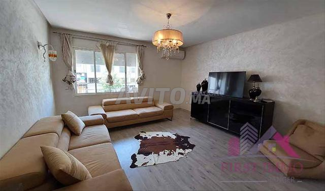 Appartement Élégant Avec Terrasse à louer