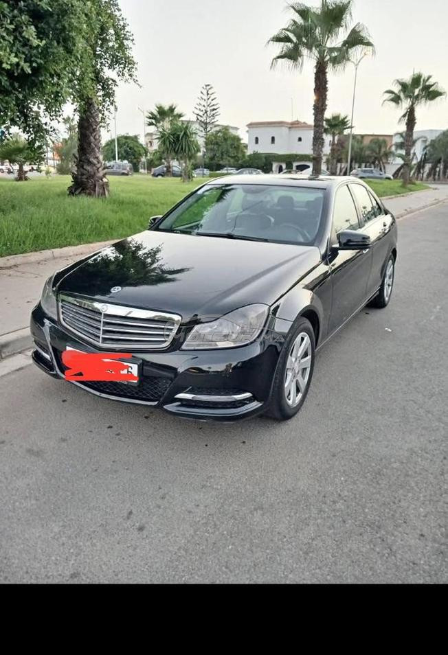 Mercedes-Benz 220 Diesel Manuelle 2013 à Agadir
