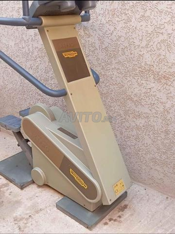 آلة رياضية كبيرة صنع إيطاليا