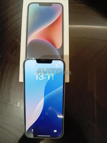 iPhone 14 bleu ciel - 2