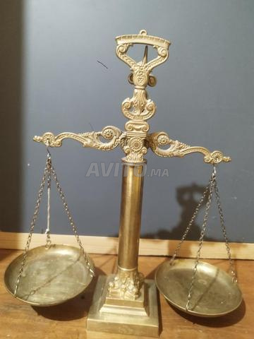 ميزان تحفة من النحاس الأصفر - 2