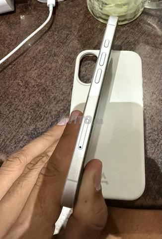 iPhone 16 normal 128Go batterie 82 - 2