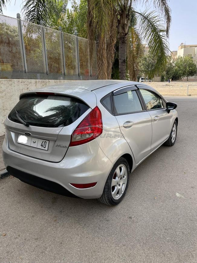 ford fiesta essence 2012