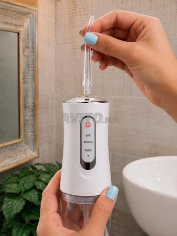 Nettoyeur dentaire à jet d’eau rechargeable – Neuf