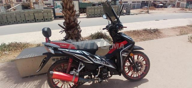 Moto Italika neuve, premier propriétaire, bénie - 2