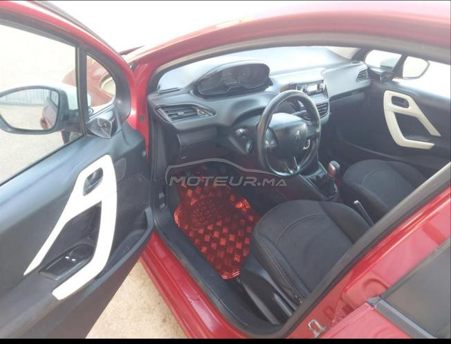 Peugeot 208.  2014. climatisé 
