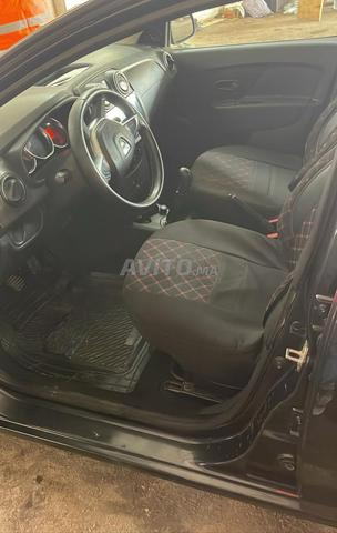 Dacia Logan Diesel Manuelle 2019 à Marrakech - 2