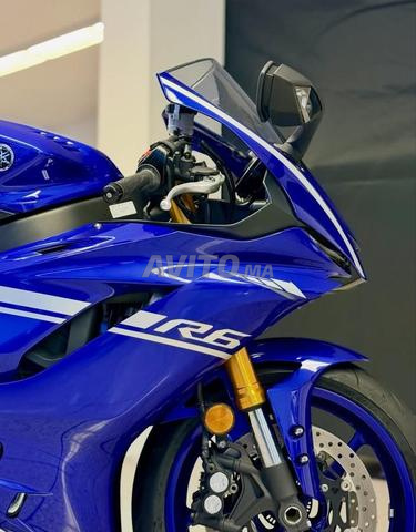 ياماها YZF-R6 جديدة (2018) دراجة نارية زرقاء - 2