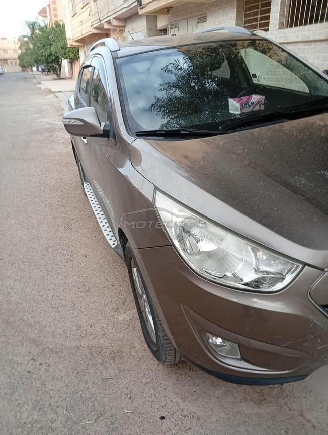 ventre voiture de Hyundai ix 35 excellente etat