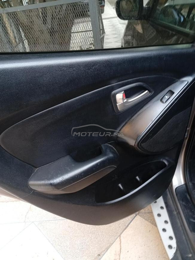 ventre voiture de Hyundai ix 35 excellente etat